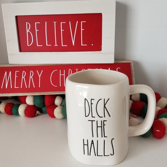 Rae Dunn Deck the Halls Christmas Coffee Mug New - Picture 4 of 10